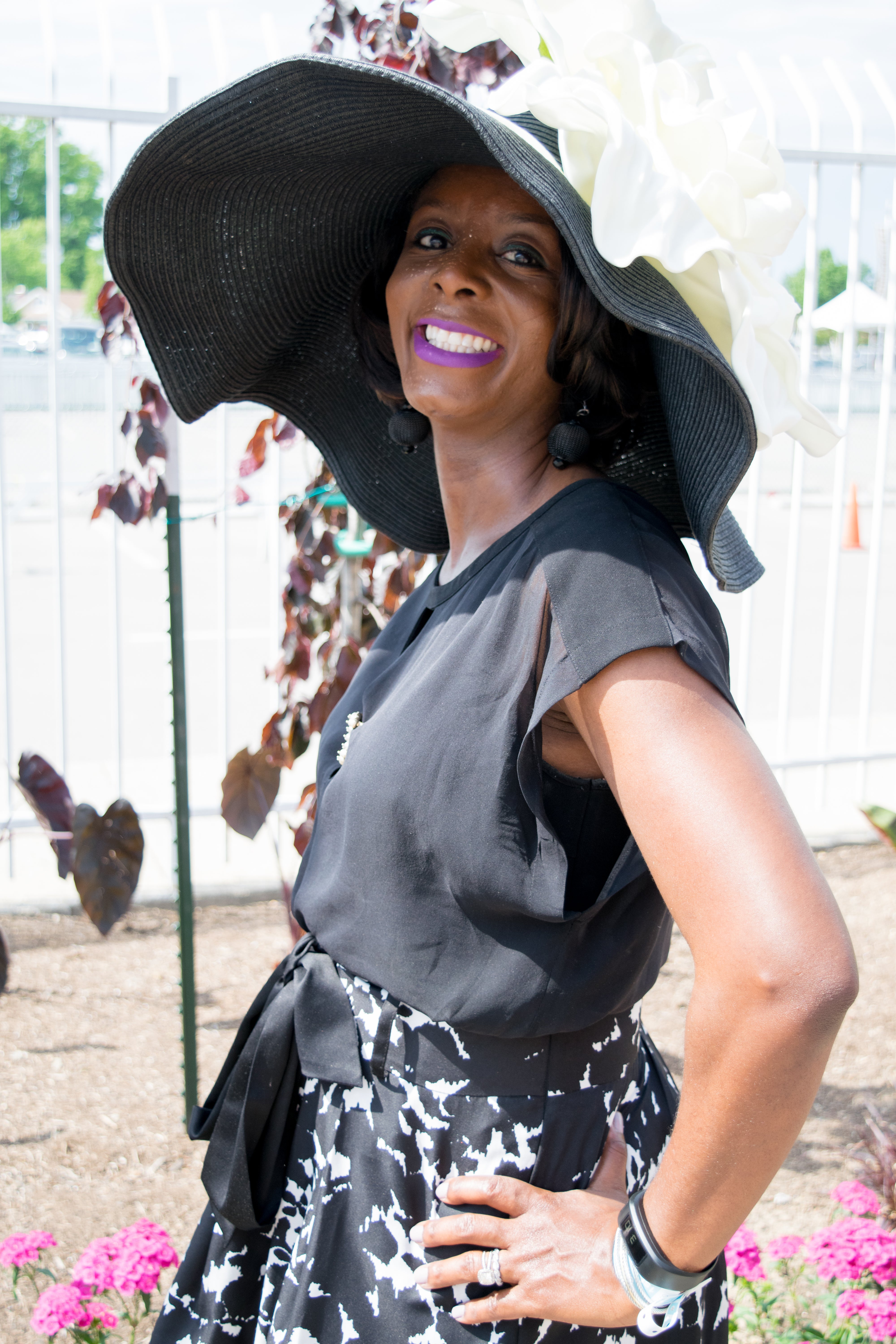 Street Style: All The Showstopping Kentucky Derby Hats & Dresses
